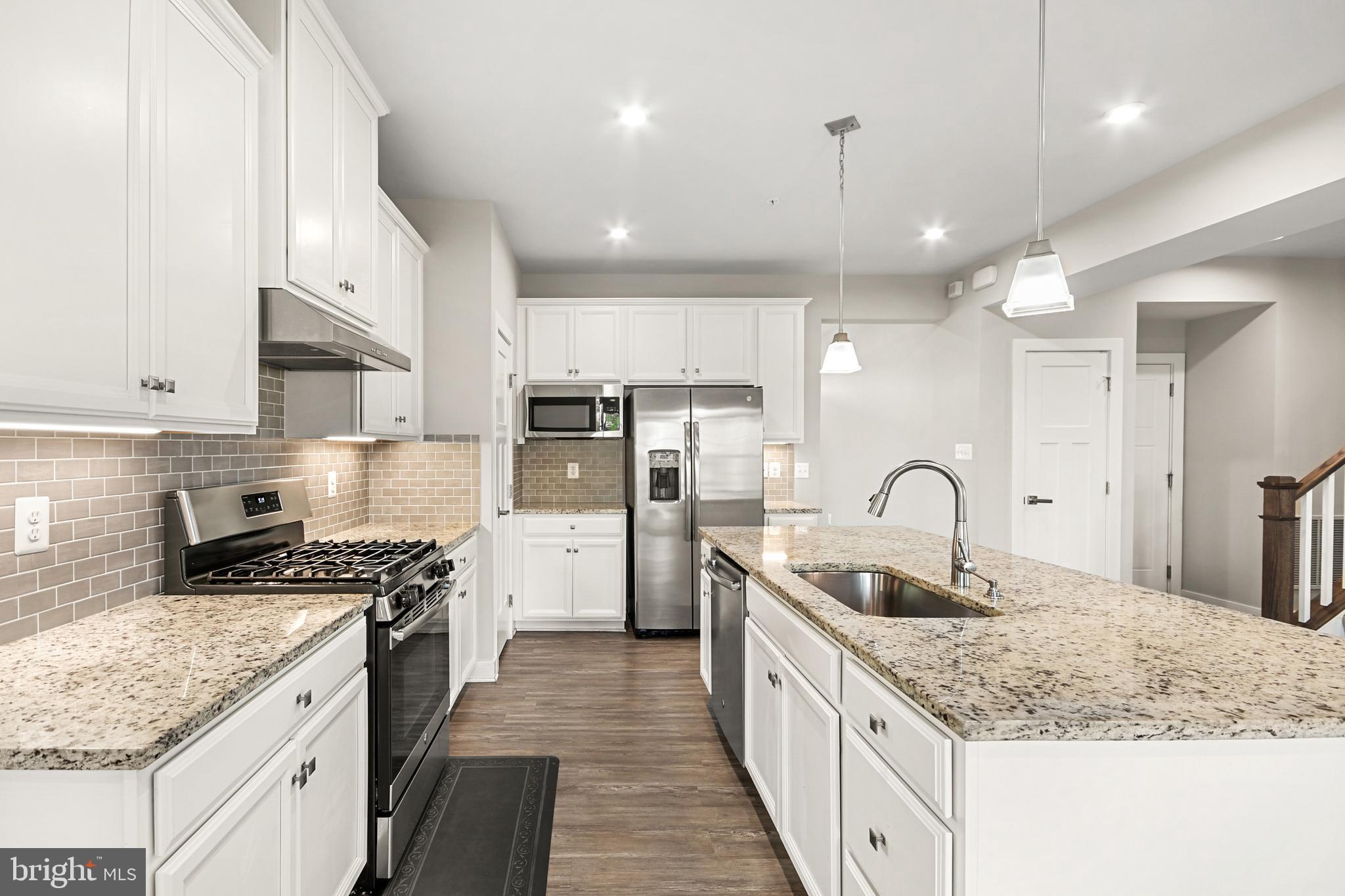 HOLLY RIDGE - Residential