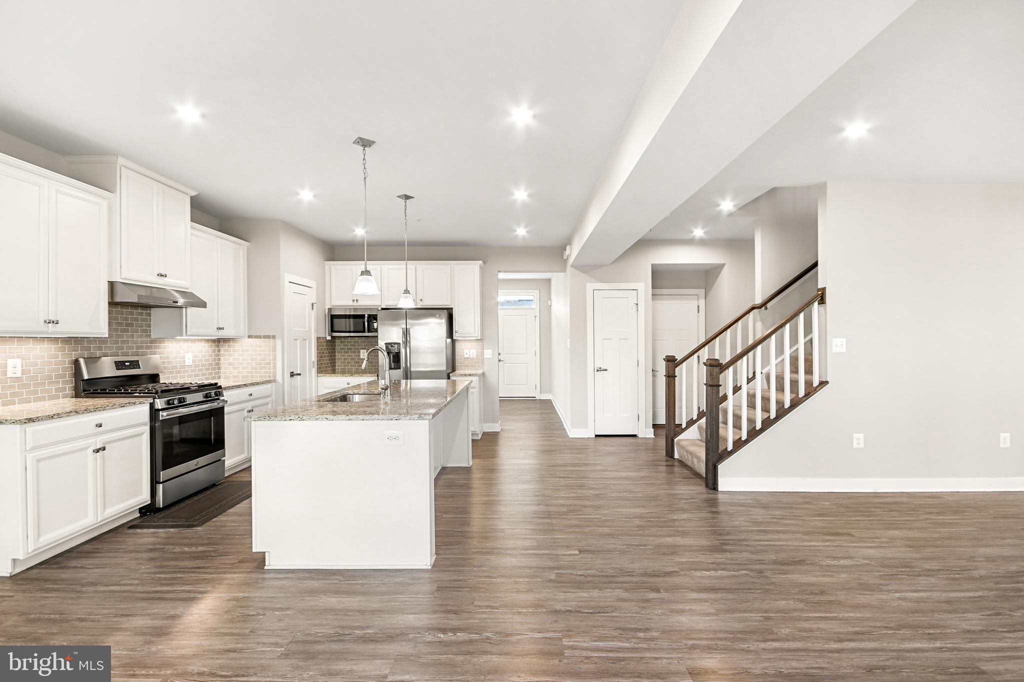 HOLLY RIDGE - Residential