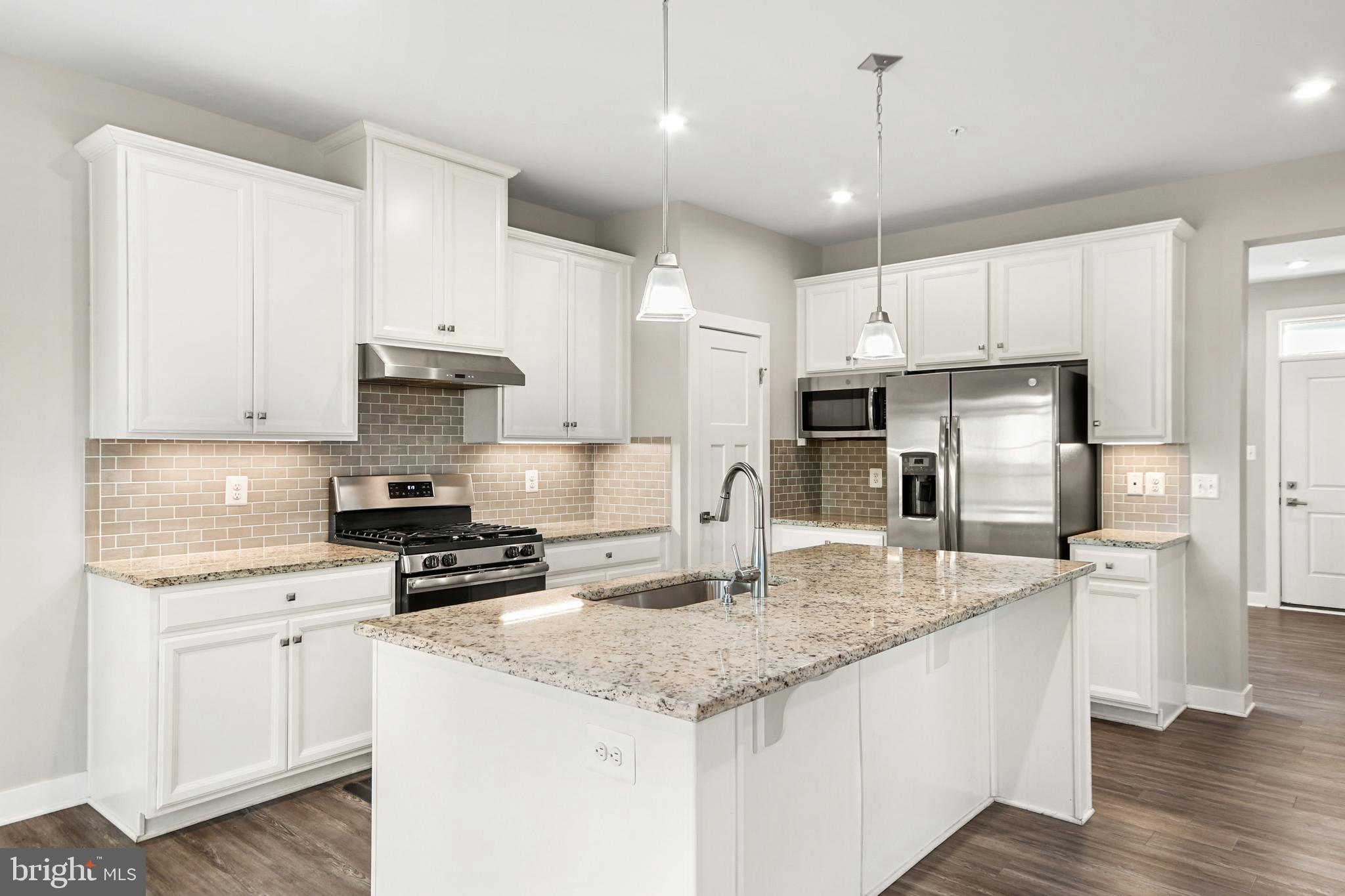 HOLLY RIDGE - Residential