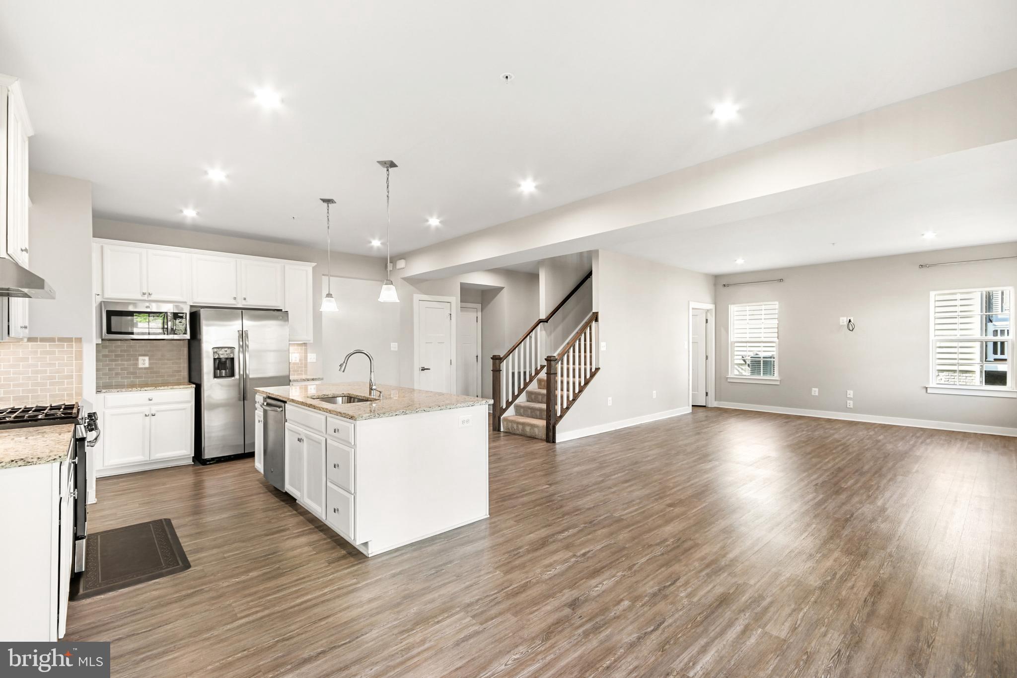 HOLLY RIDGE - Residential