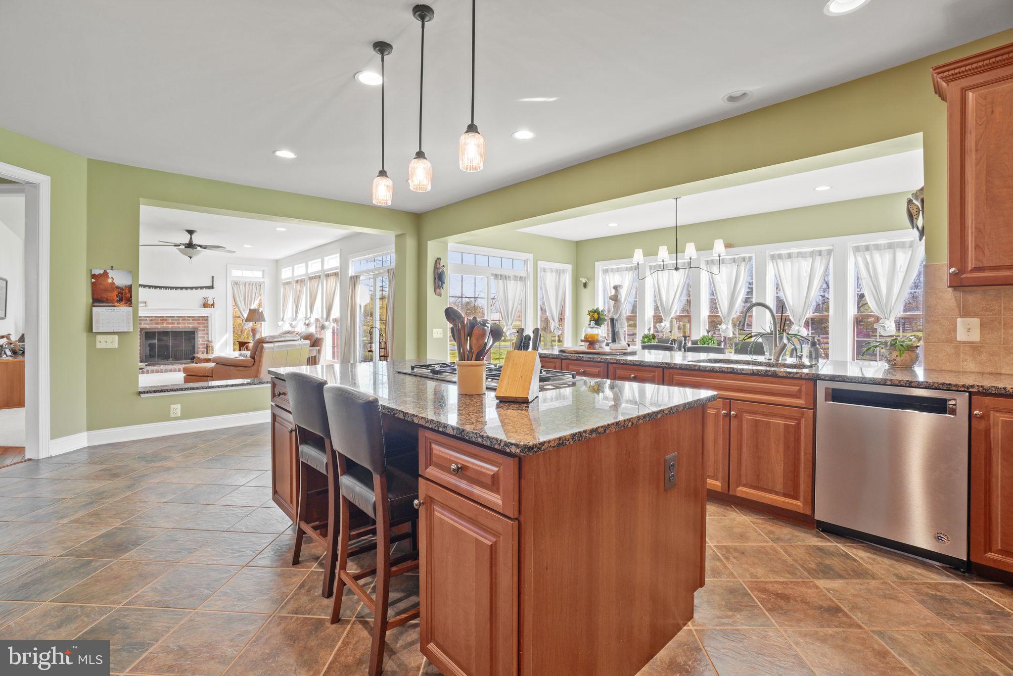 RED CEDAR - Residential