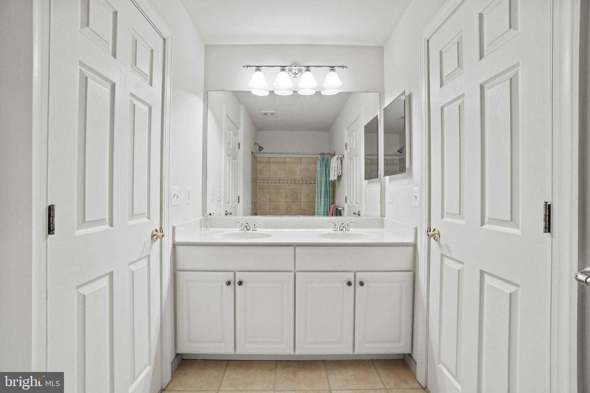 RED CEDAR - Residential