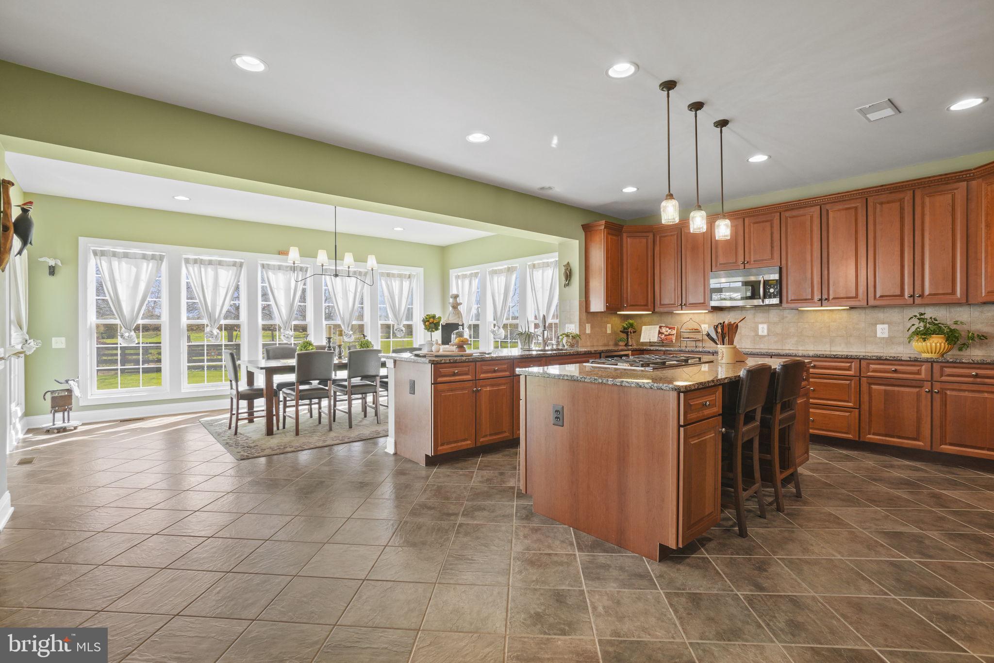 RED CEDAR - Residential