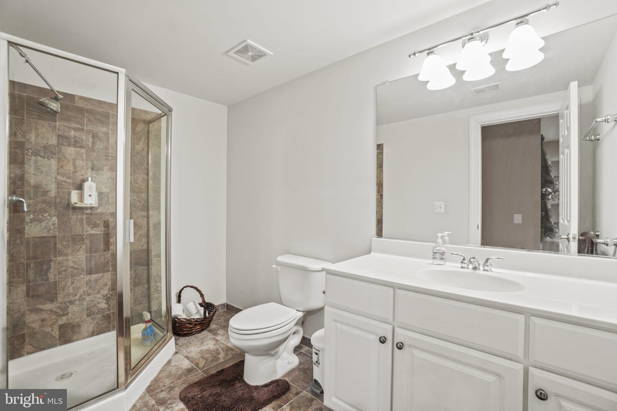 RED CEDAR - Residential