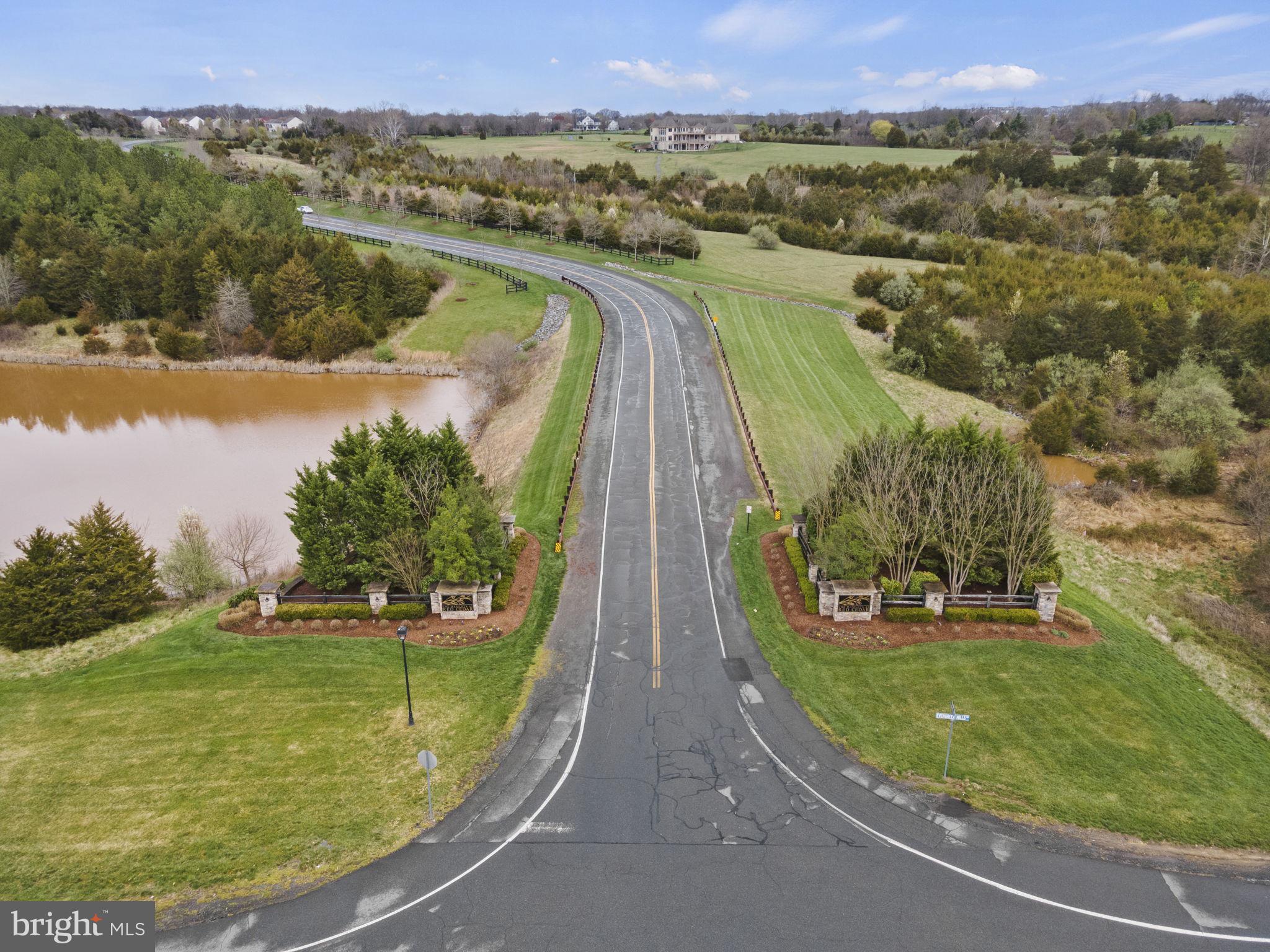 RED CEDAR - Residential