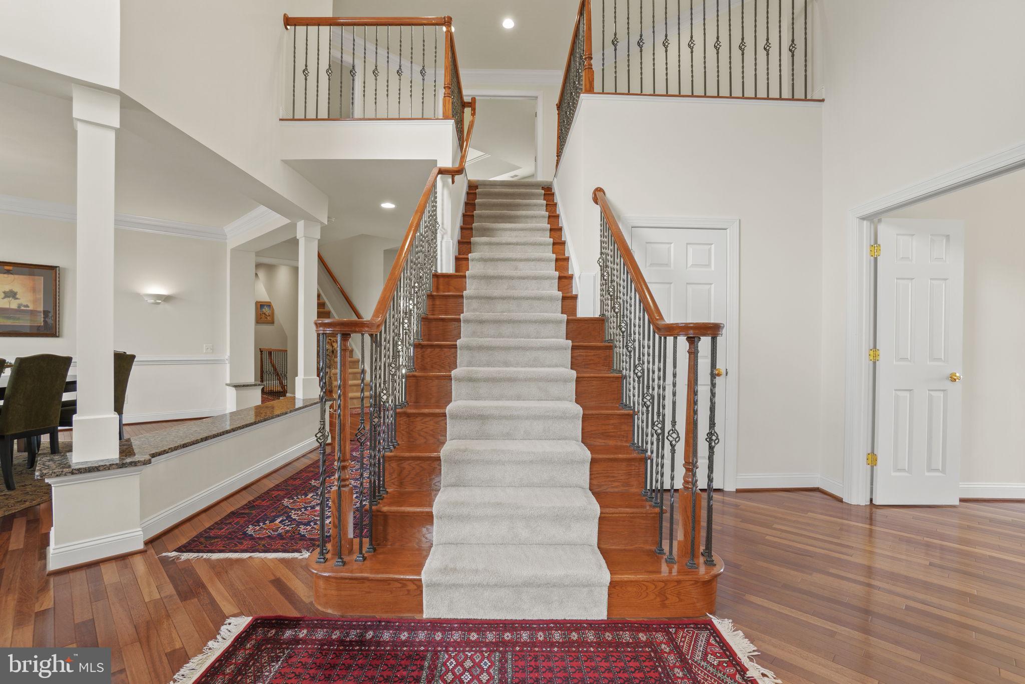 RED CEDAR - Residential