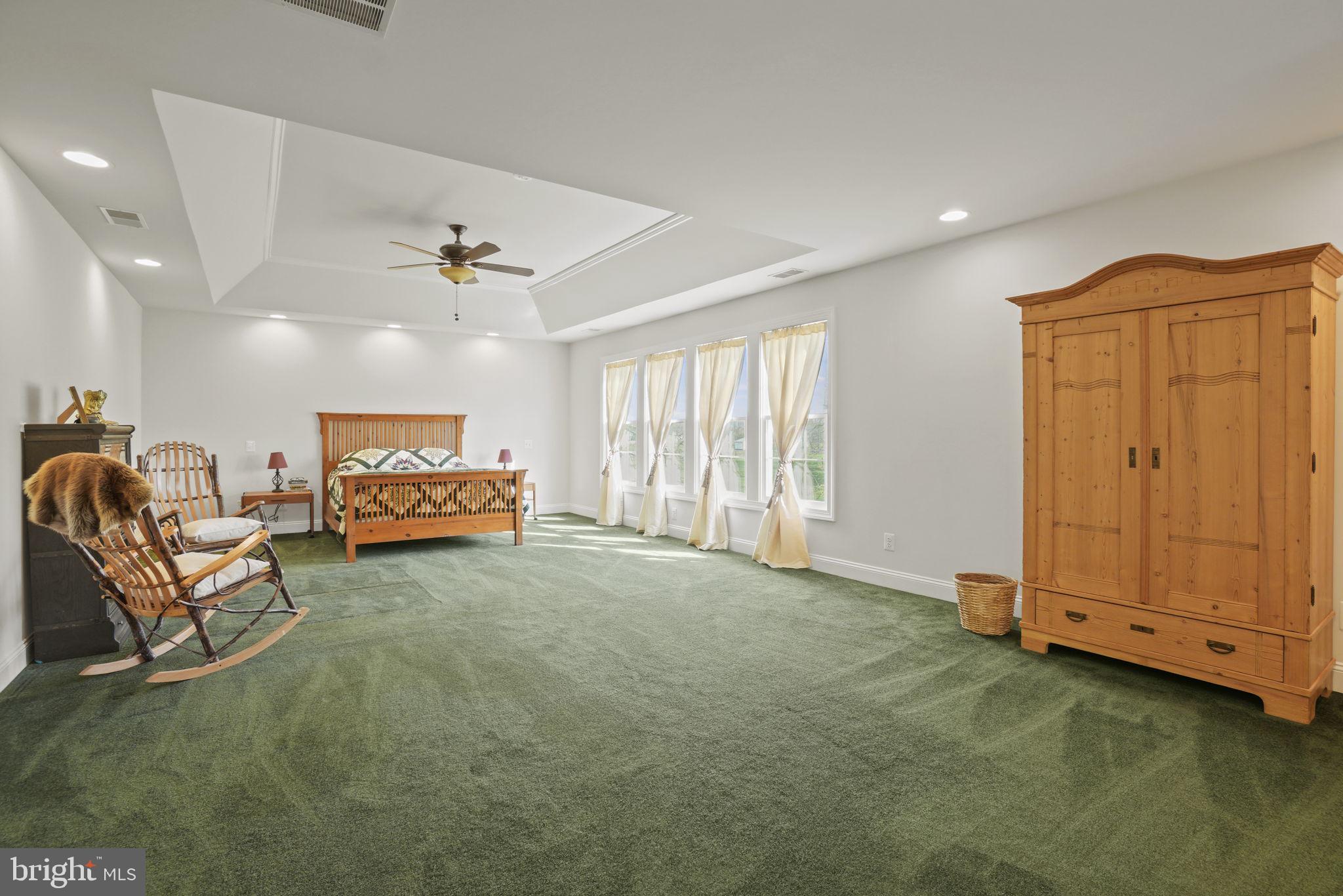 RED CEDAR - Residential