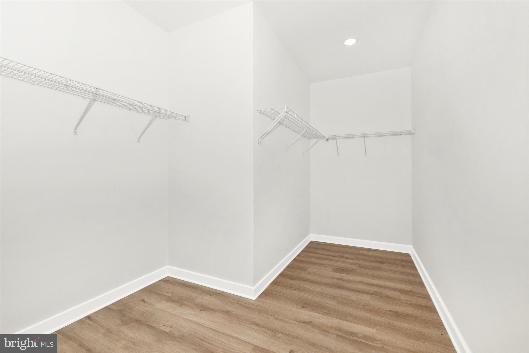 MYERSVILLE - Residential