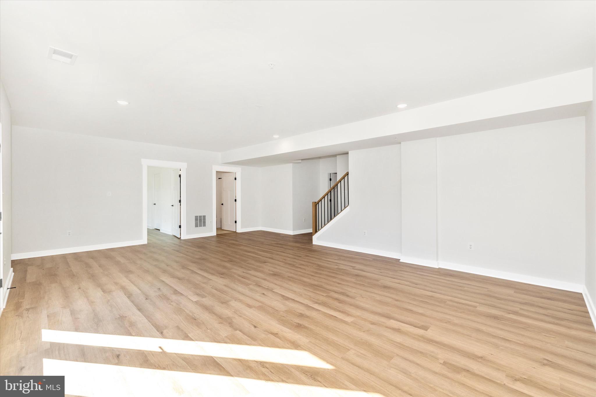 MYERSVILLE - Residential