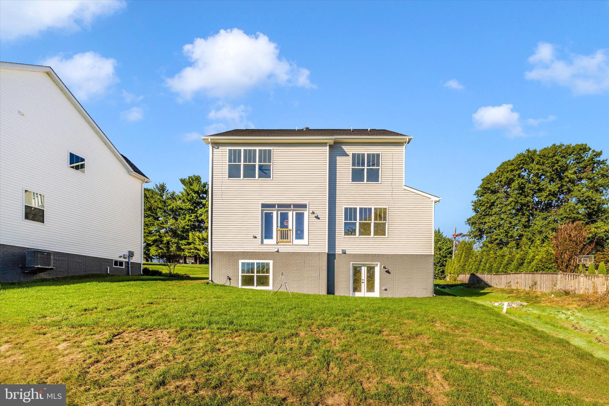 MYERSVILLE - Residential