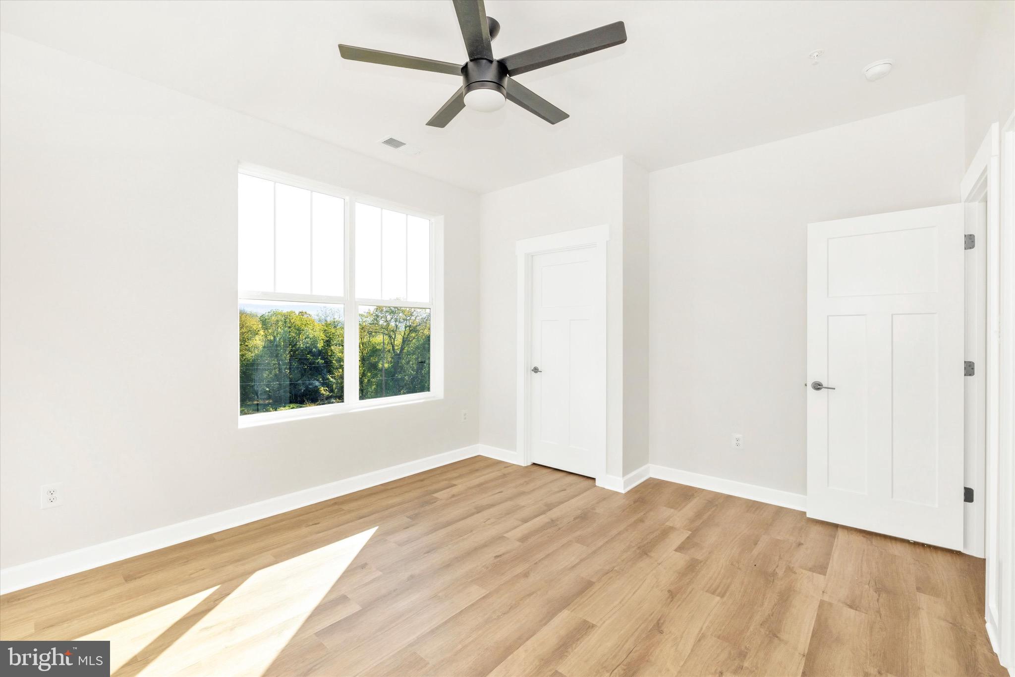 MYERSVILLE - Residential