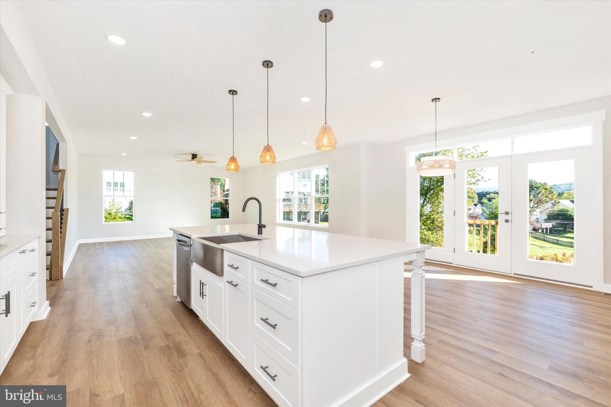 MYERSVILLE - Residential