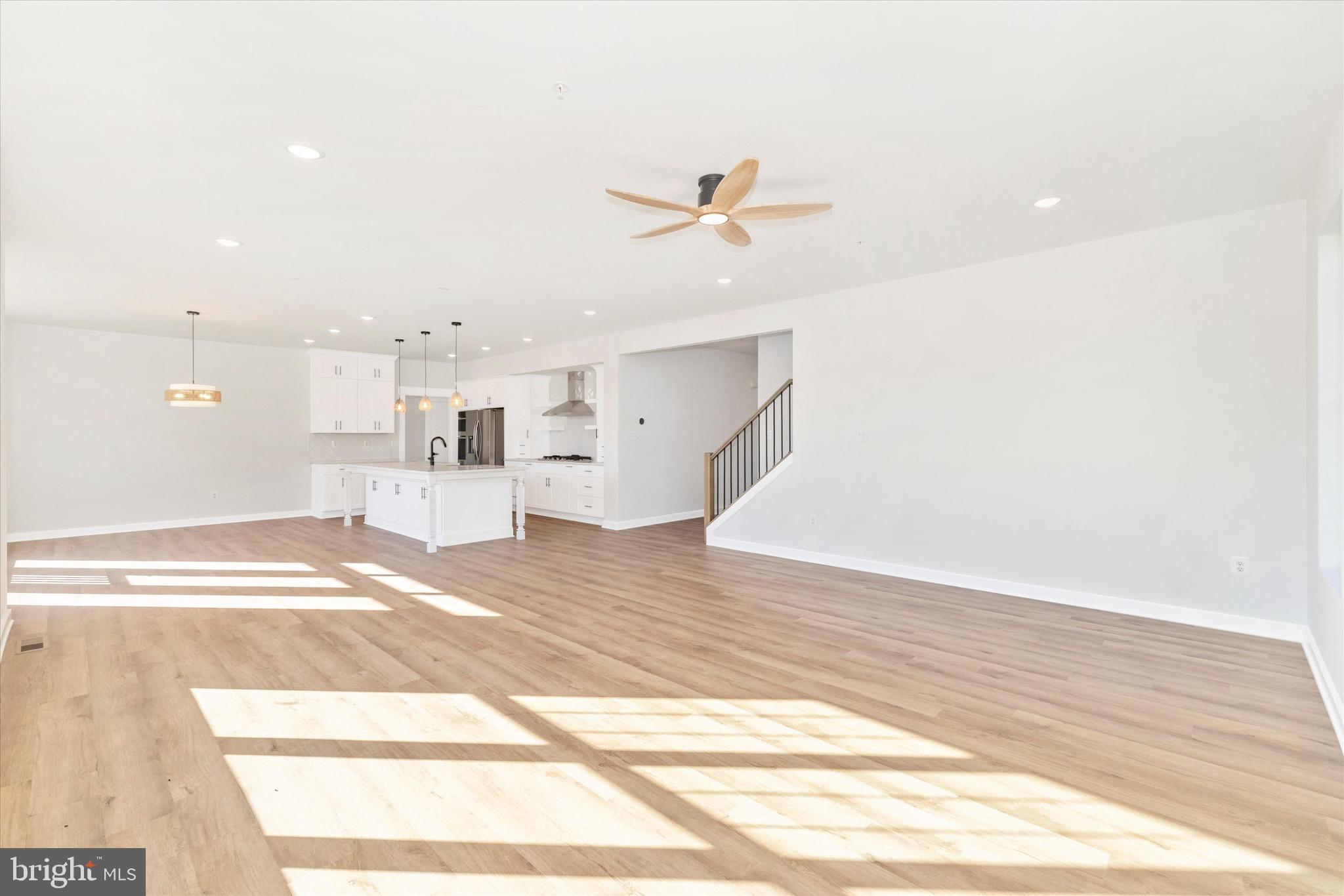 MYERSVILLE - Residential