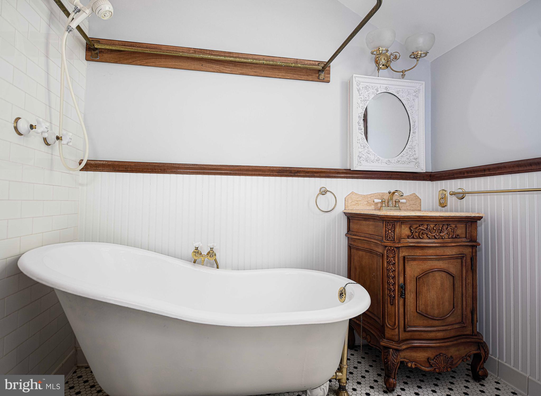 WEST TOWSON - Residential