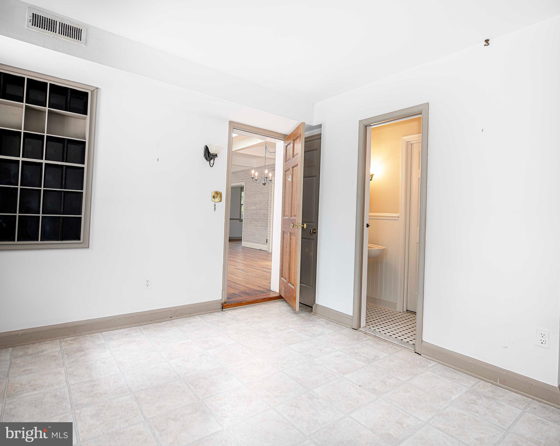 WEST TOWSON - Residential