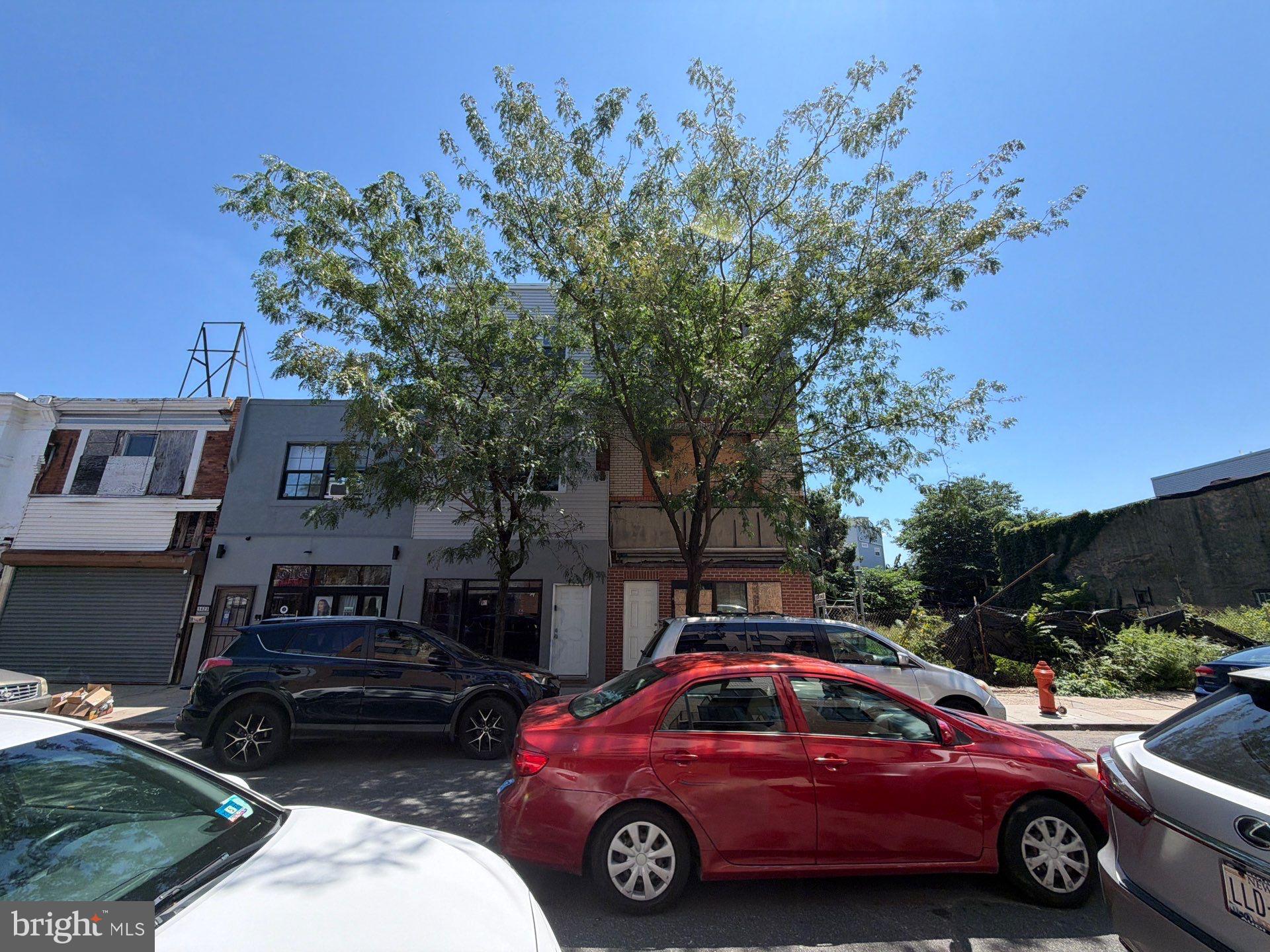 1427 POINT BREEZE AVENUE