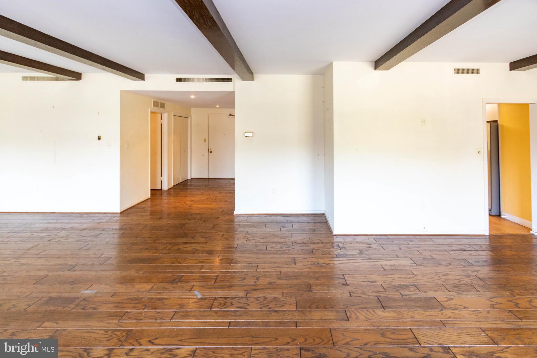 1 SLADE AVENUE 203