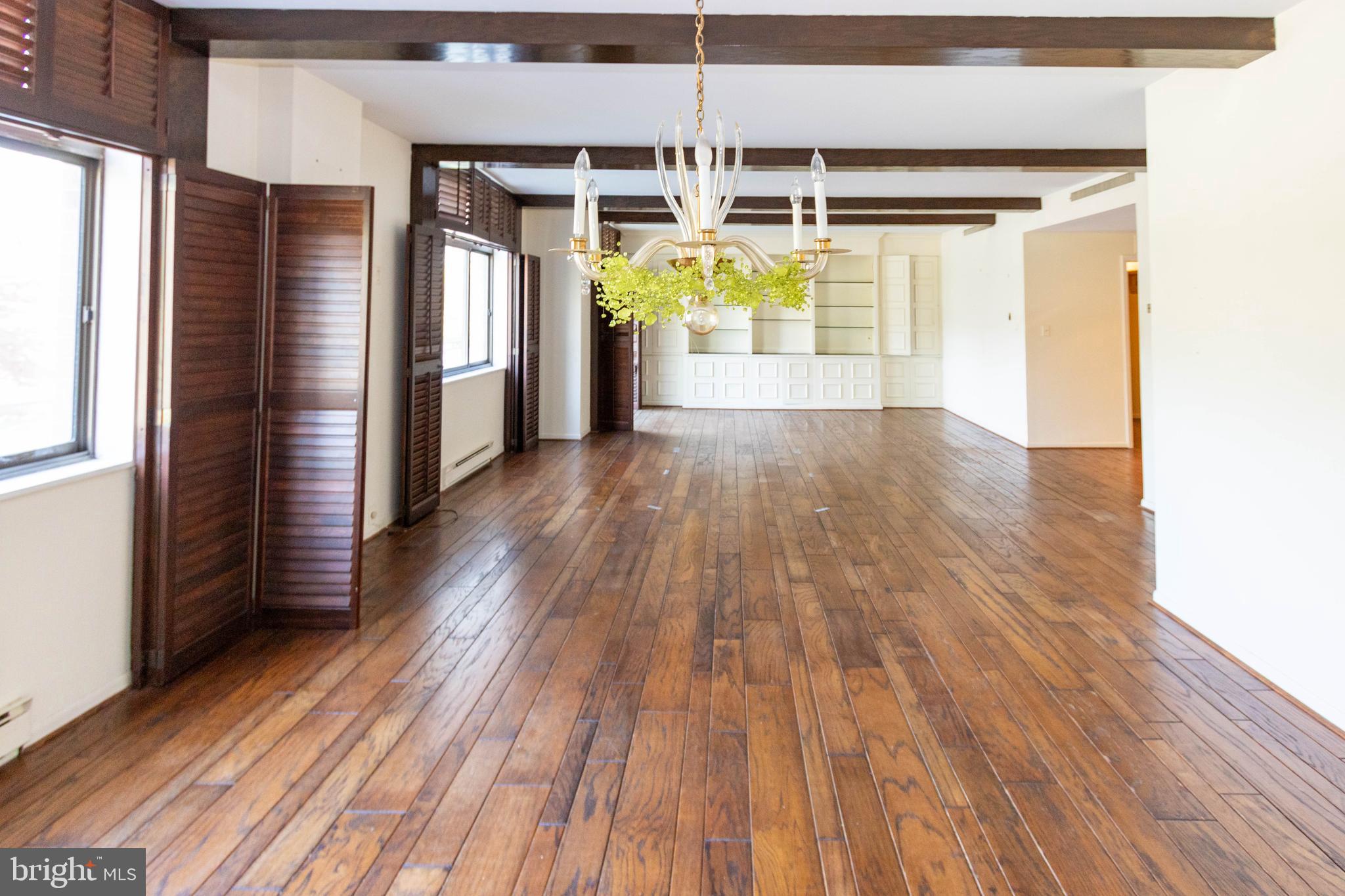 1 SLADE AVENUE 203