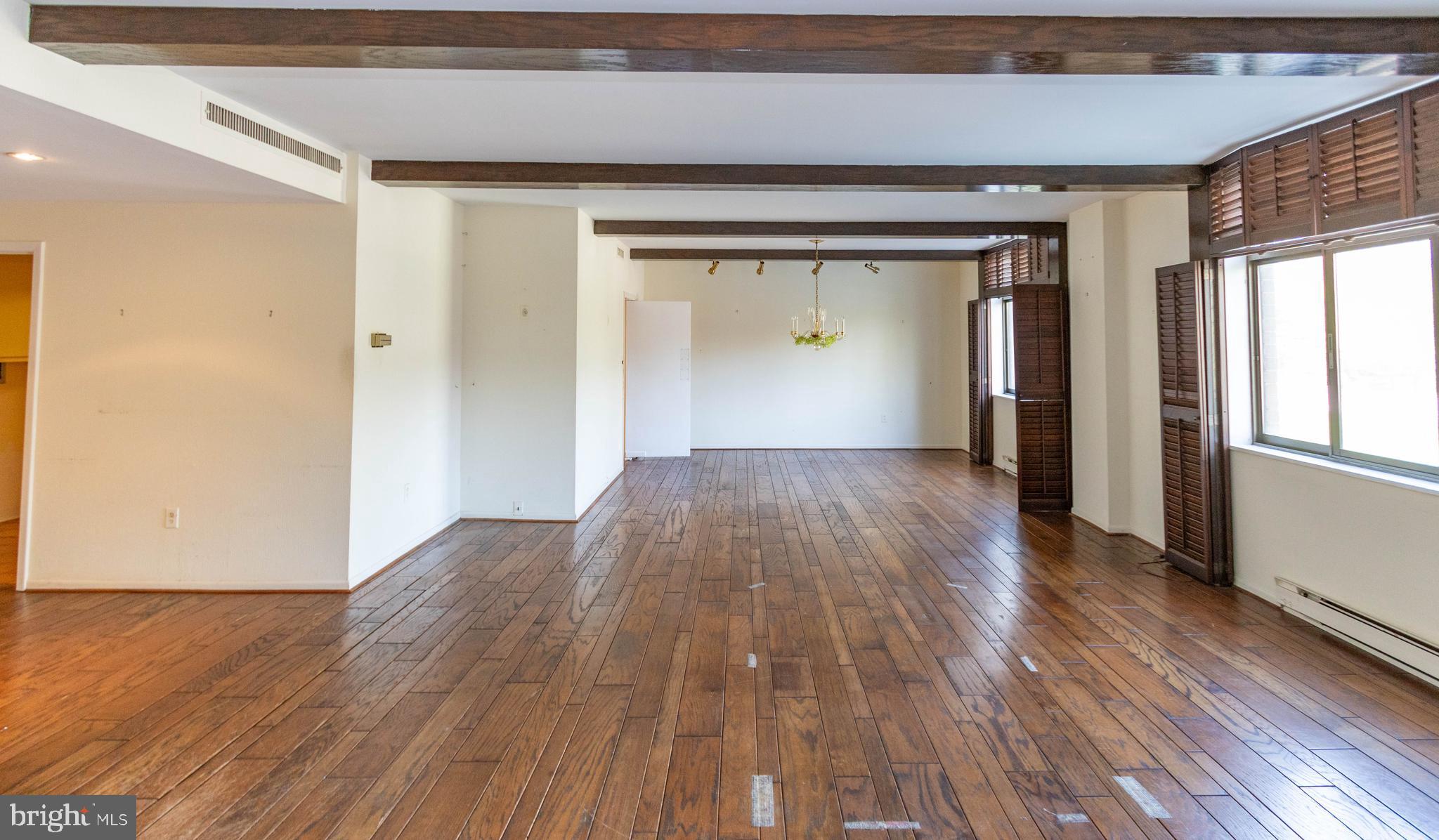 1 SLADE AVENUE 203
