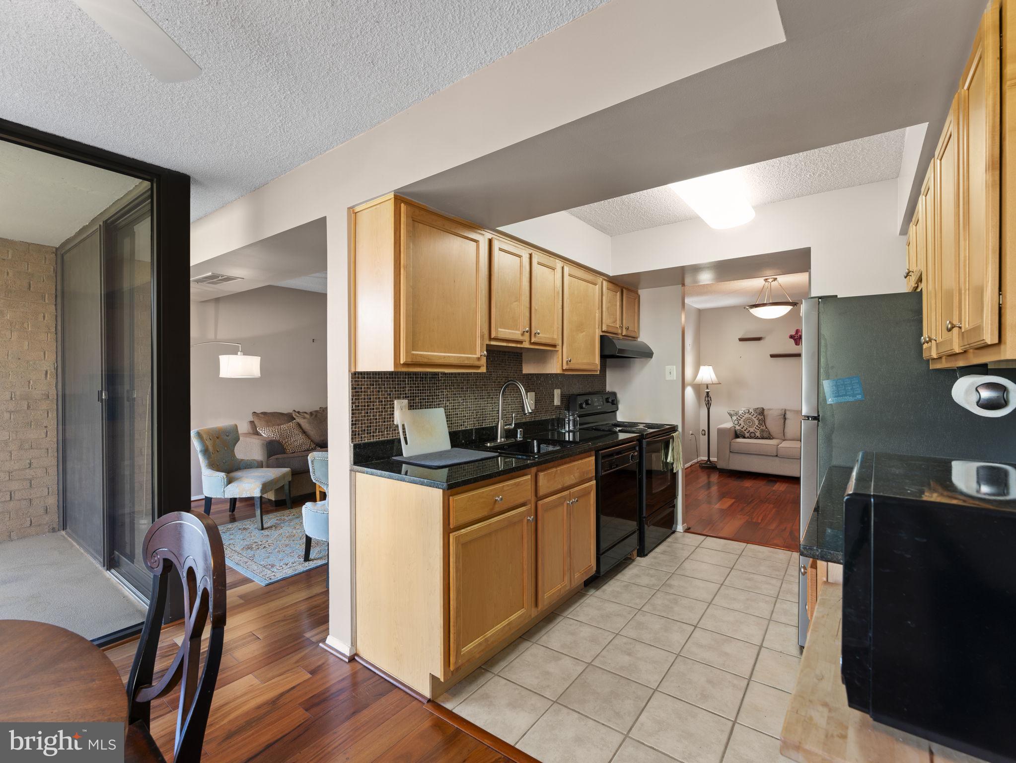 CENTURY SOUTH - Residential Lease