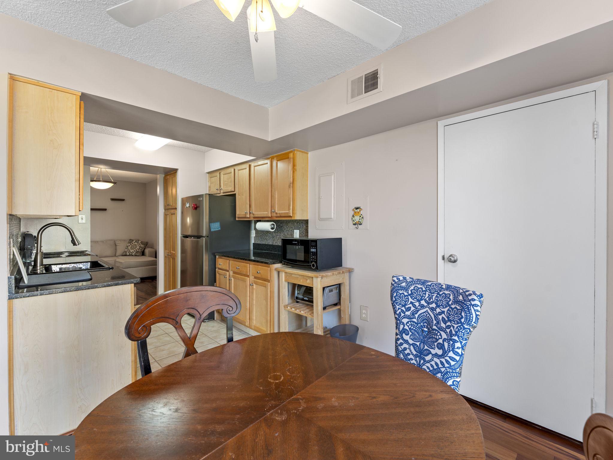 CENTURY SOUTH - Residential Lease