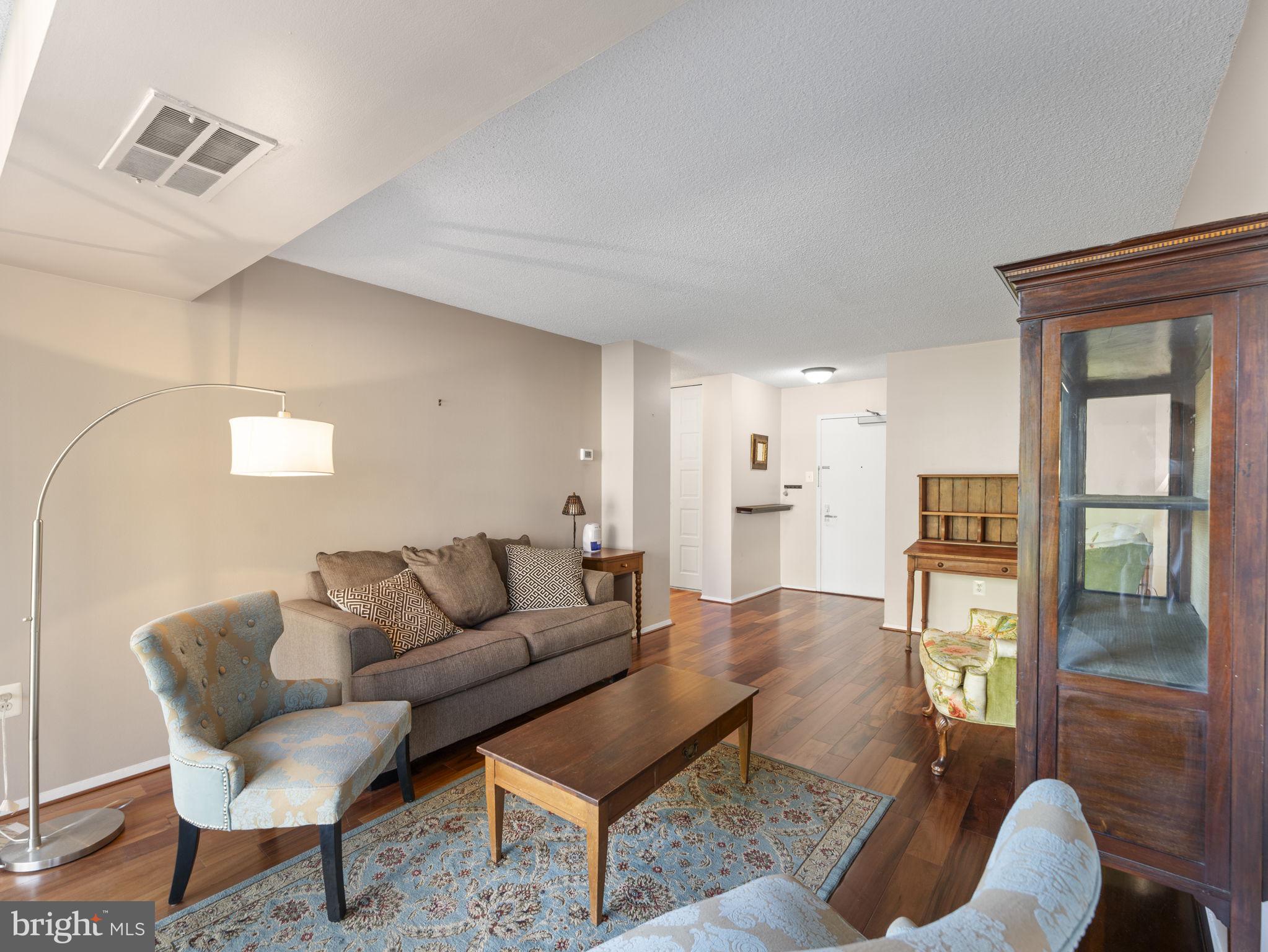 CENTURY SOUTH - Residential Lease