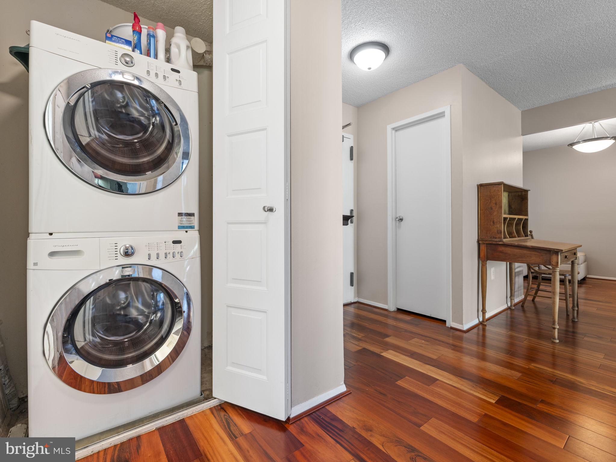 CENTURY SOUTH - Residential Lease