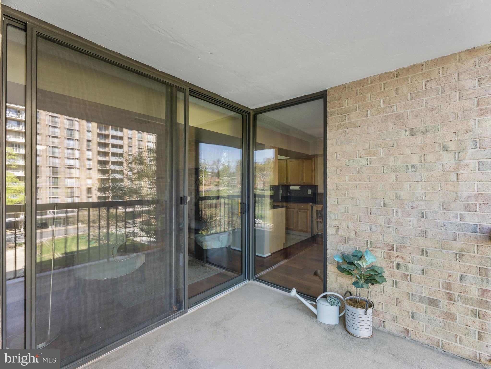 CENTURY SOUTH - Residential Lease