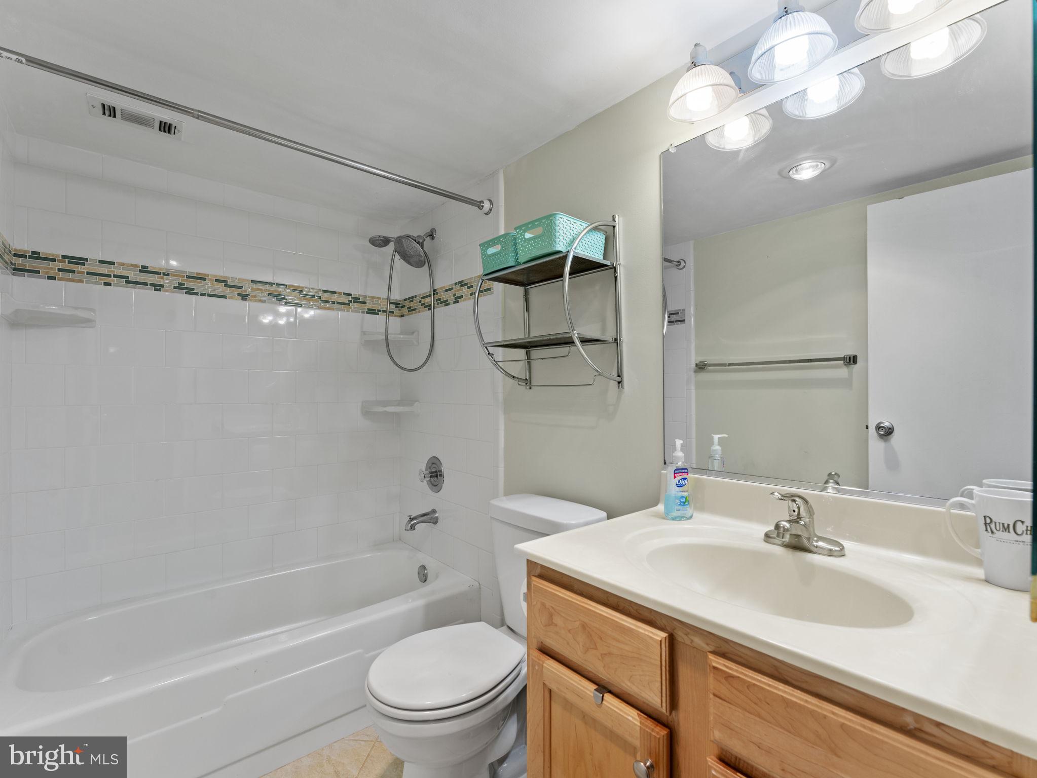 CENTURY SOUTH - Residential Lease