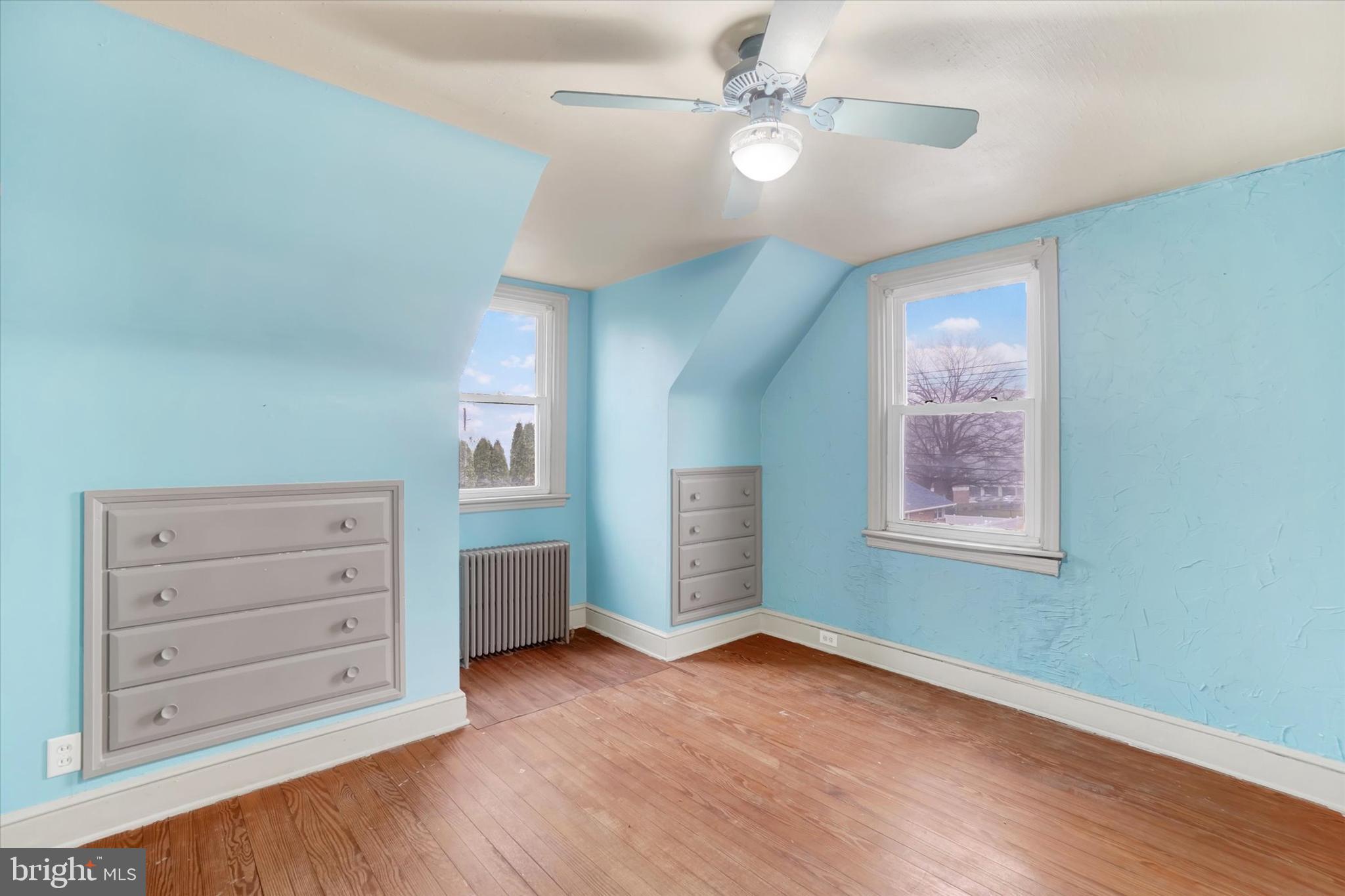 HOLLYWOOD HEIGHTS - Residential