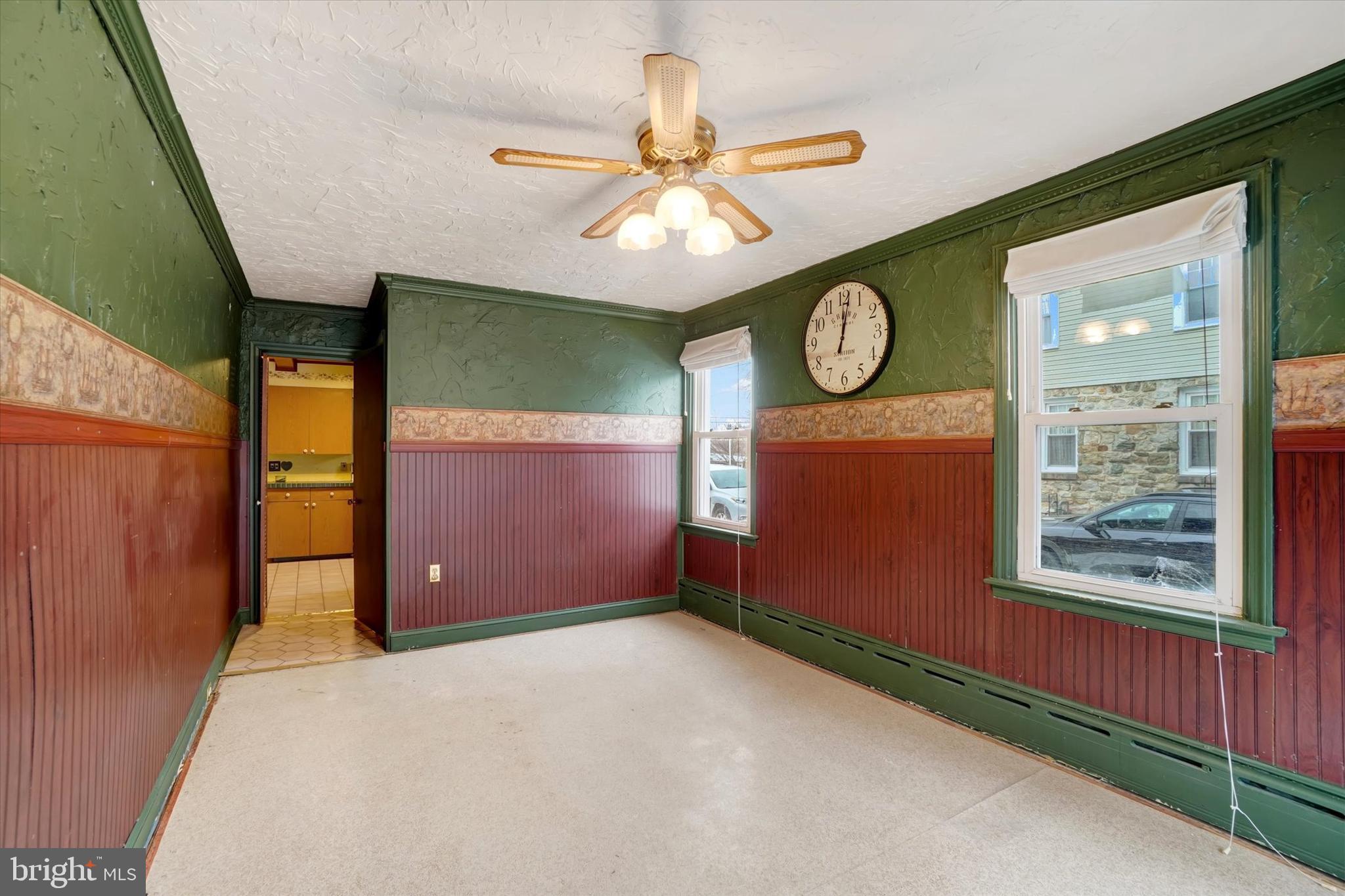 HOLLYWOOD HEIGHTS - Residential