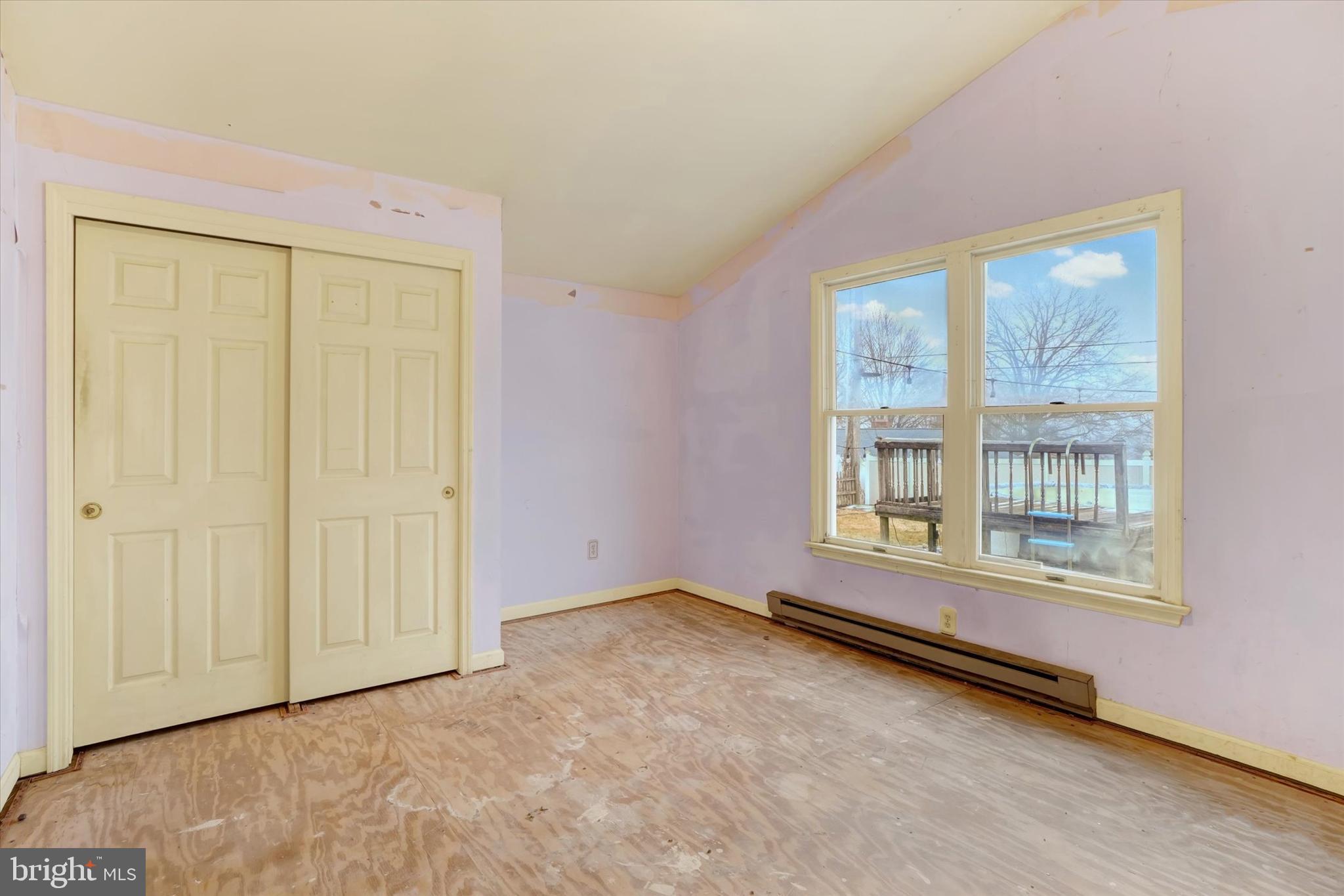 HOLLYWOOD HEIGHTS - Residential