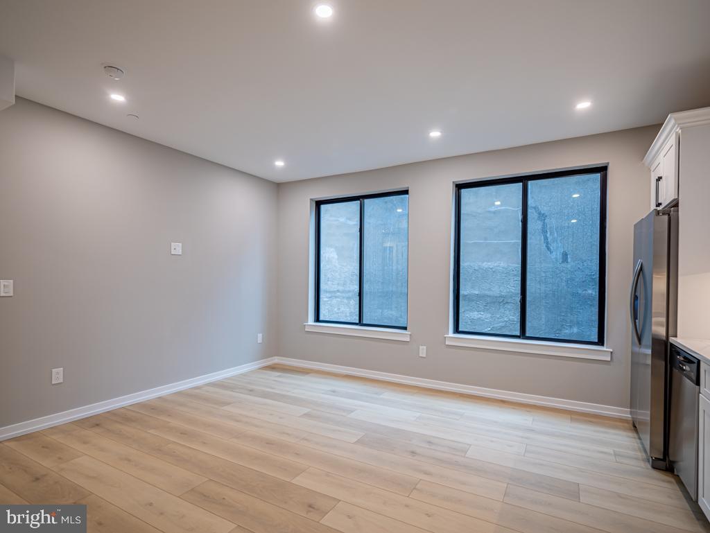 BELLA VISTA - Residential Lease