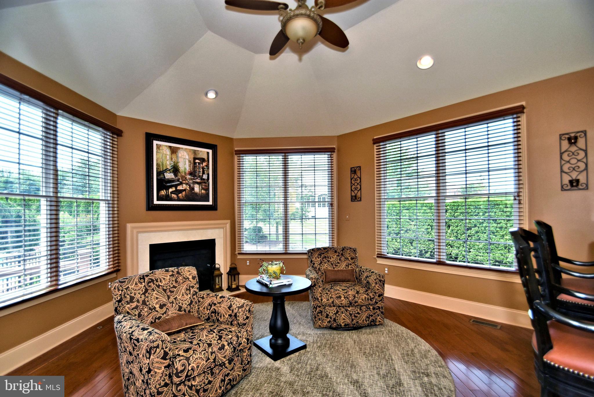 DUTCHESS FARM ESTS - Residential