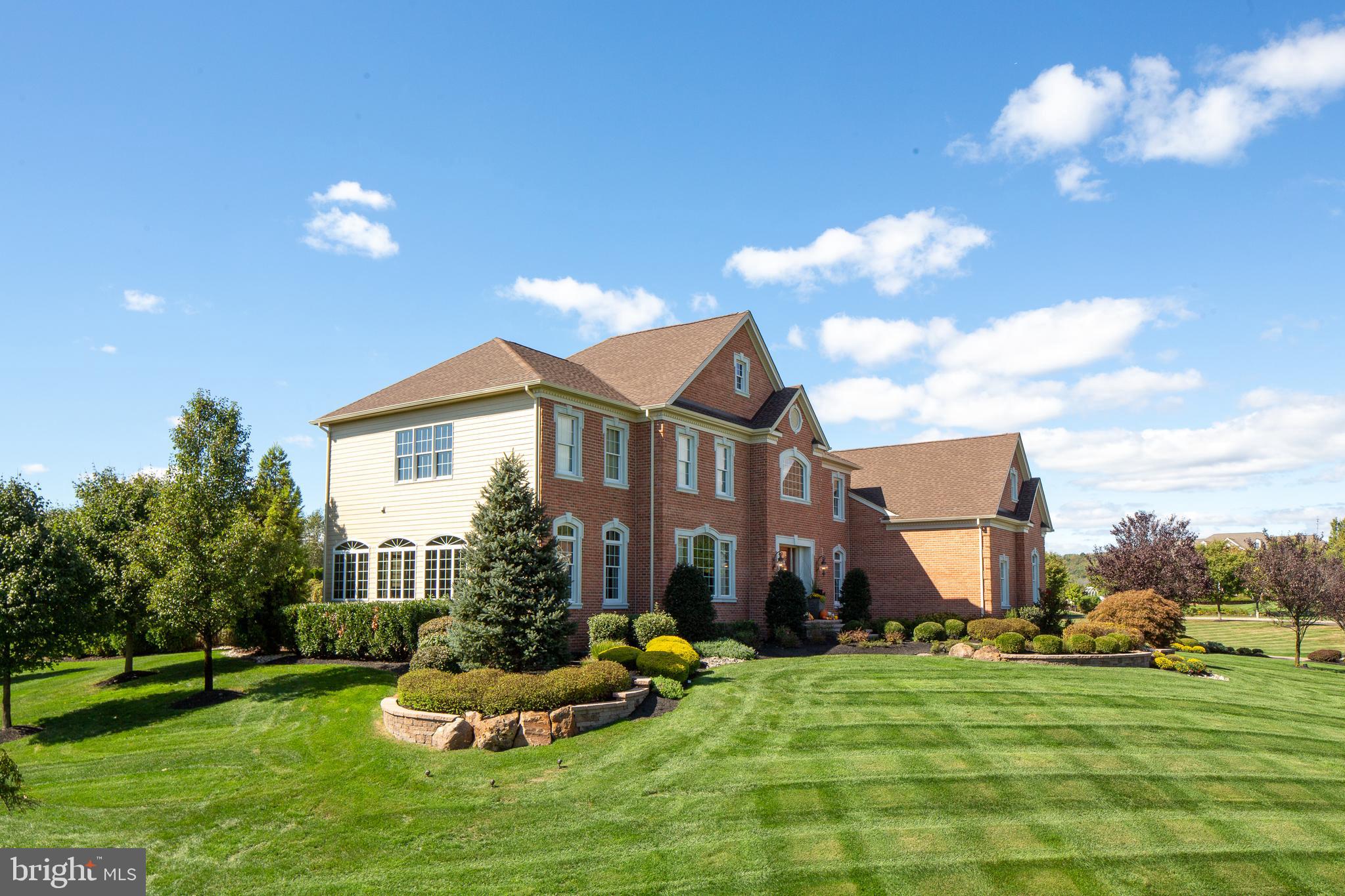 DUTCHESS FARM ESTS - Residential