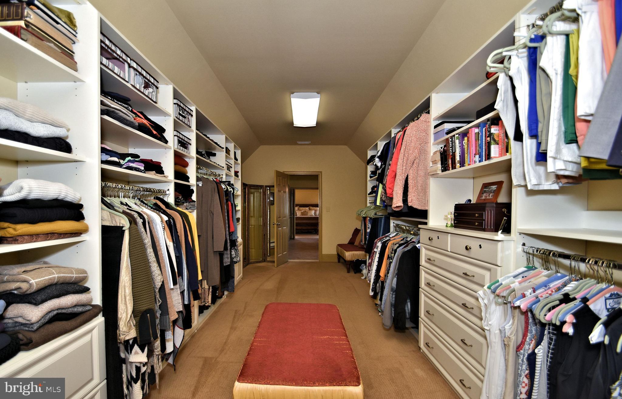 DUTCHESS FARM ESTS - Residential