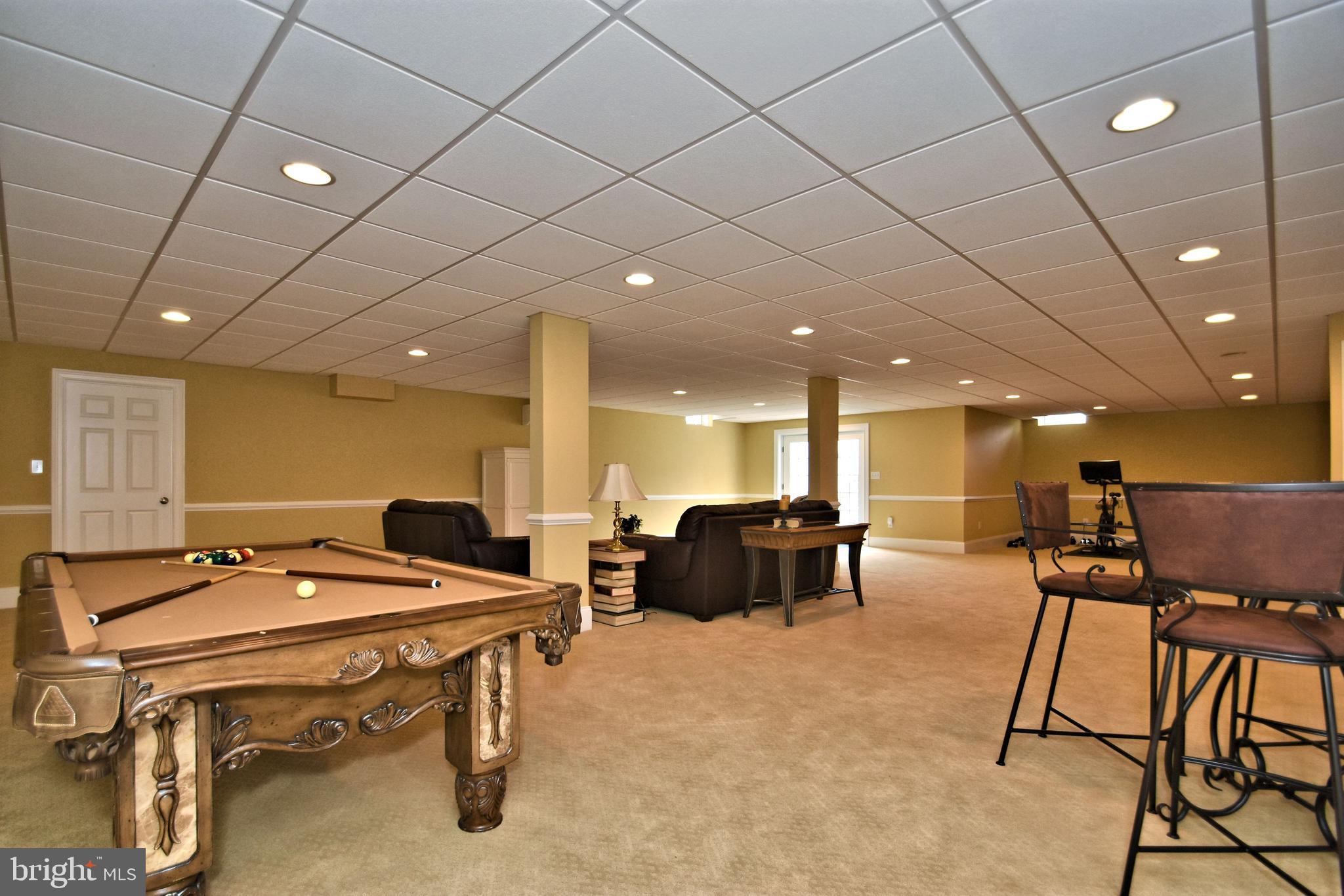 DUTCHESS FARM ESTS - Residential