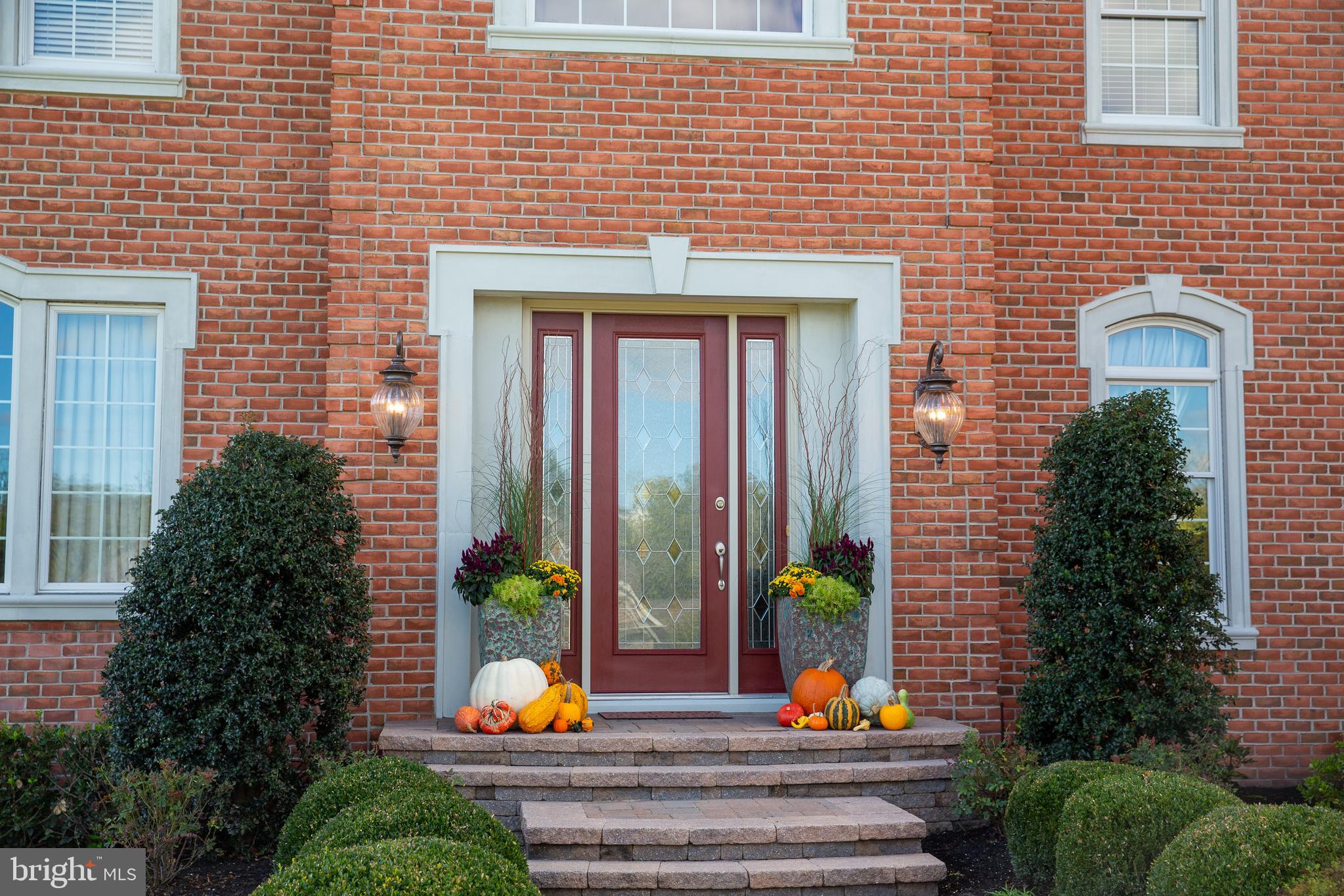 DUTCHESS FARM ESTS - Residential