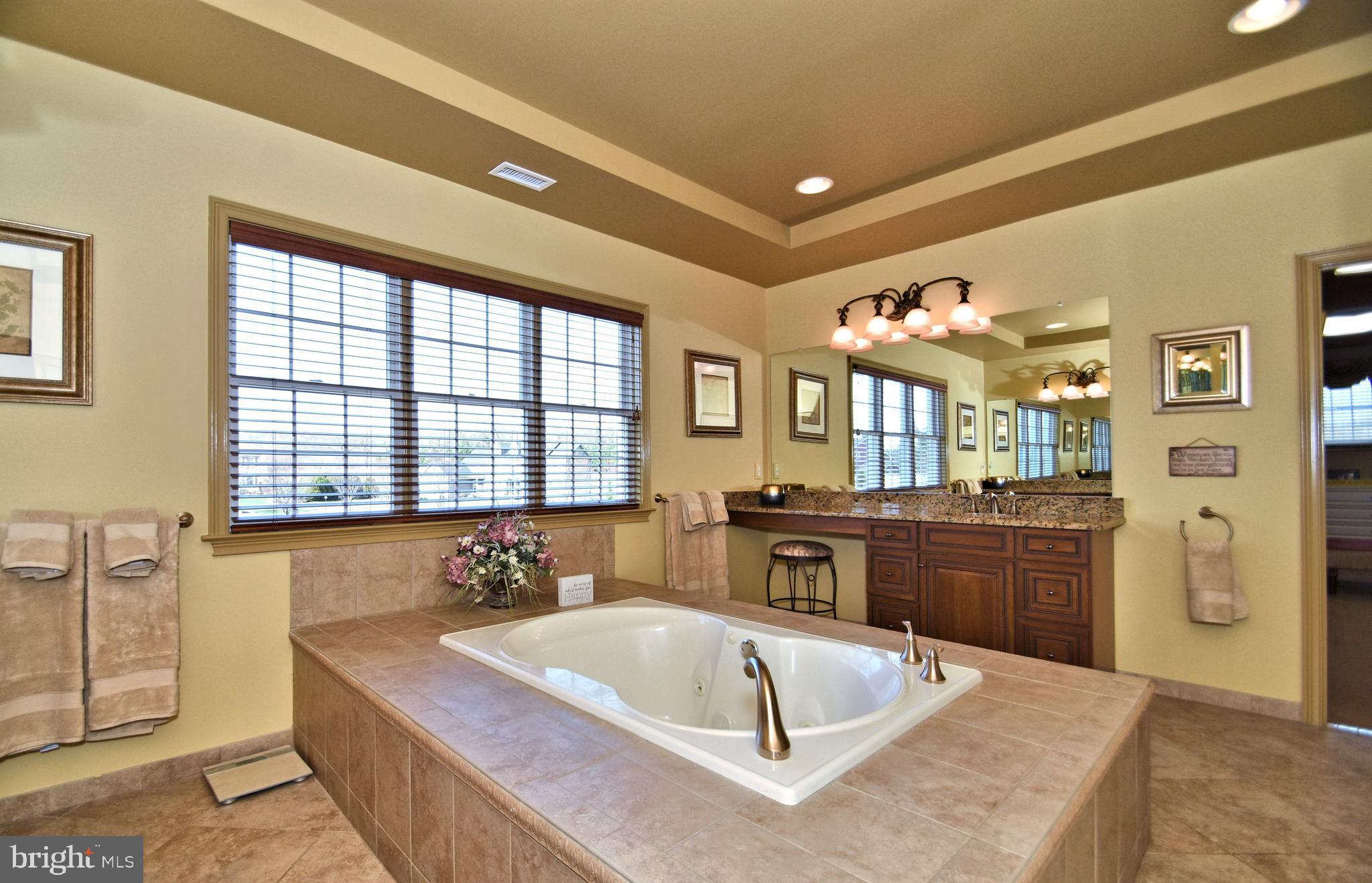 DUTCHESS FARM ESTS - Residential