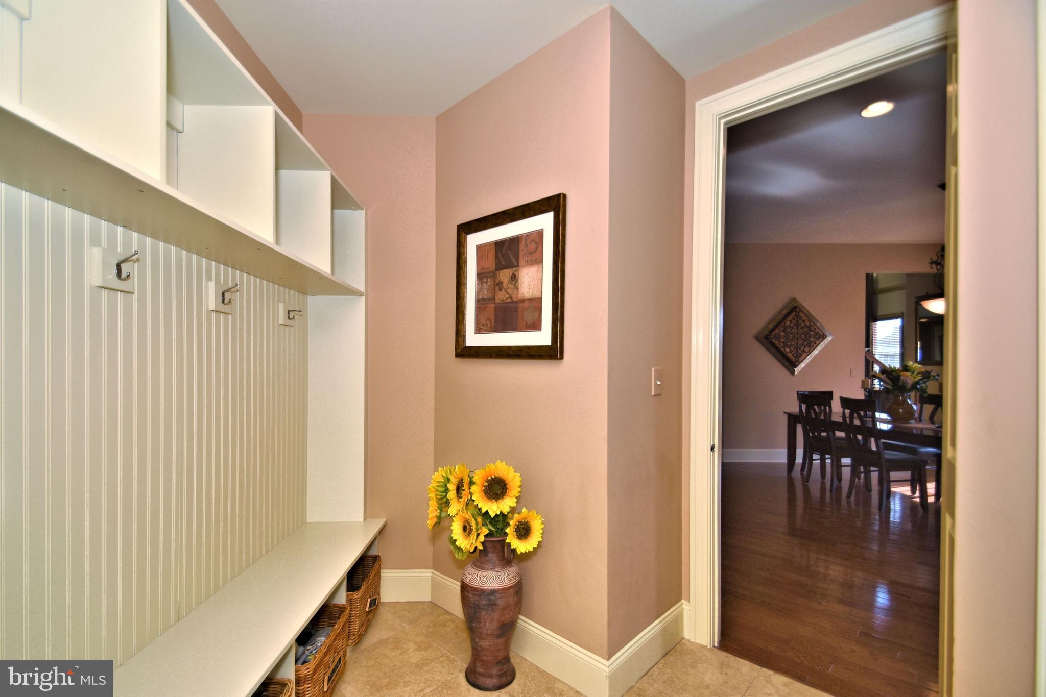 DUTCHESS FARM ESTS - Residential