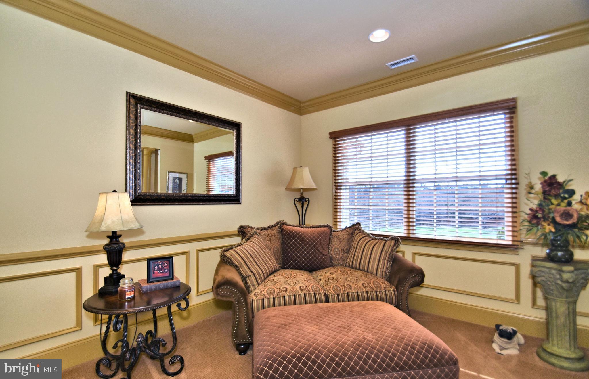 DUTCHESS FARM ESTS - Residential