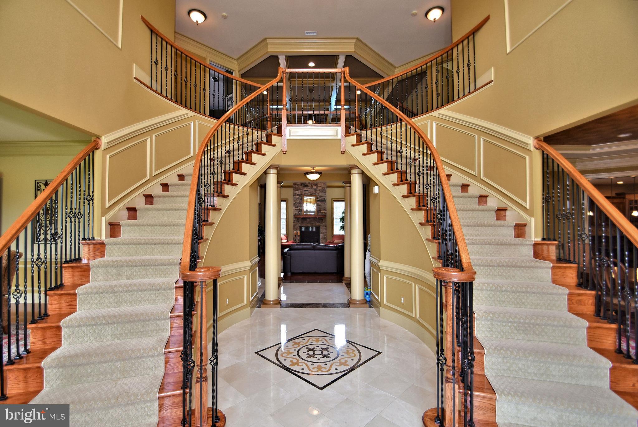 DUTCHESS FARM ESTS - Residential