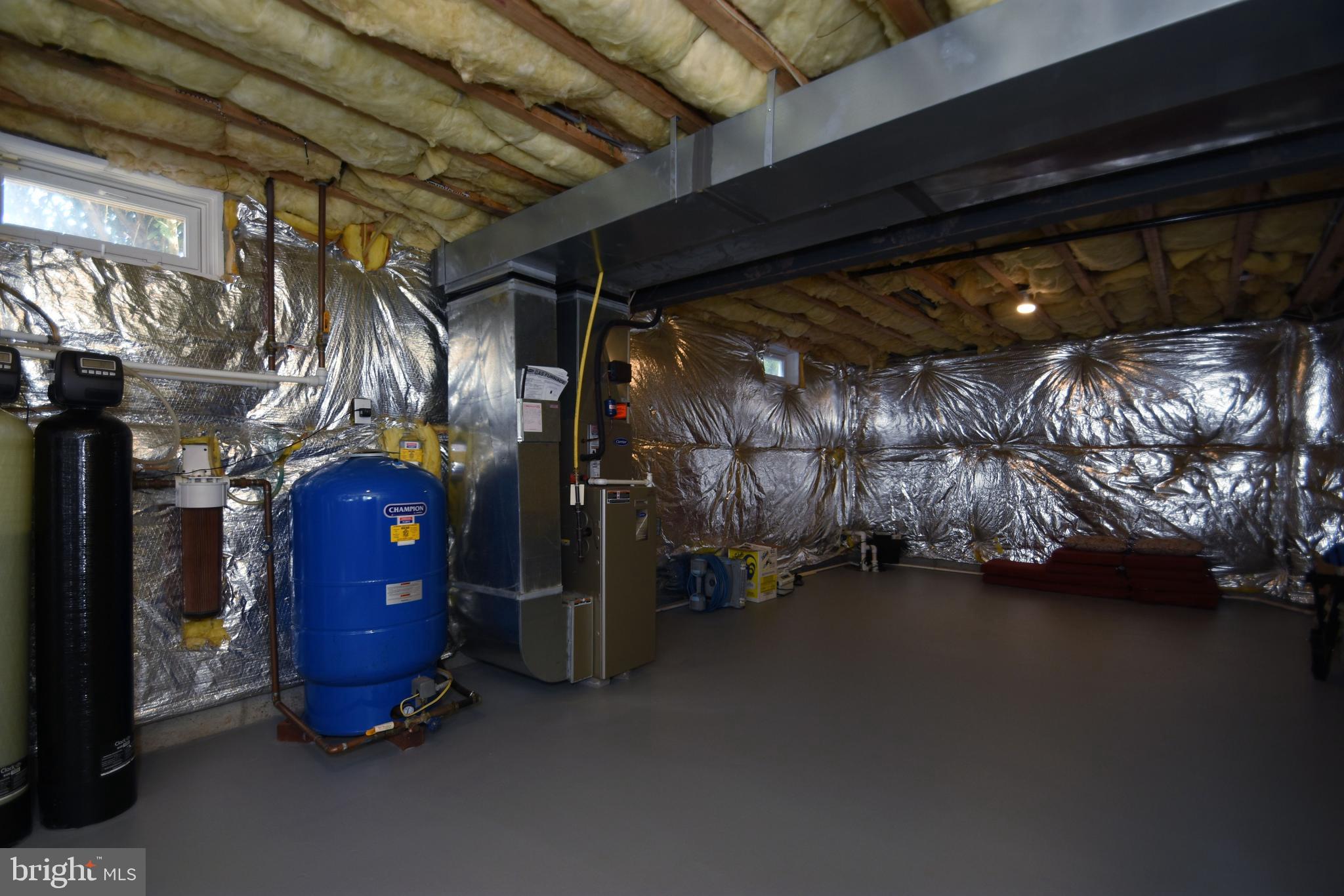 DUTCHESS FARM ESTS - Residential