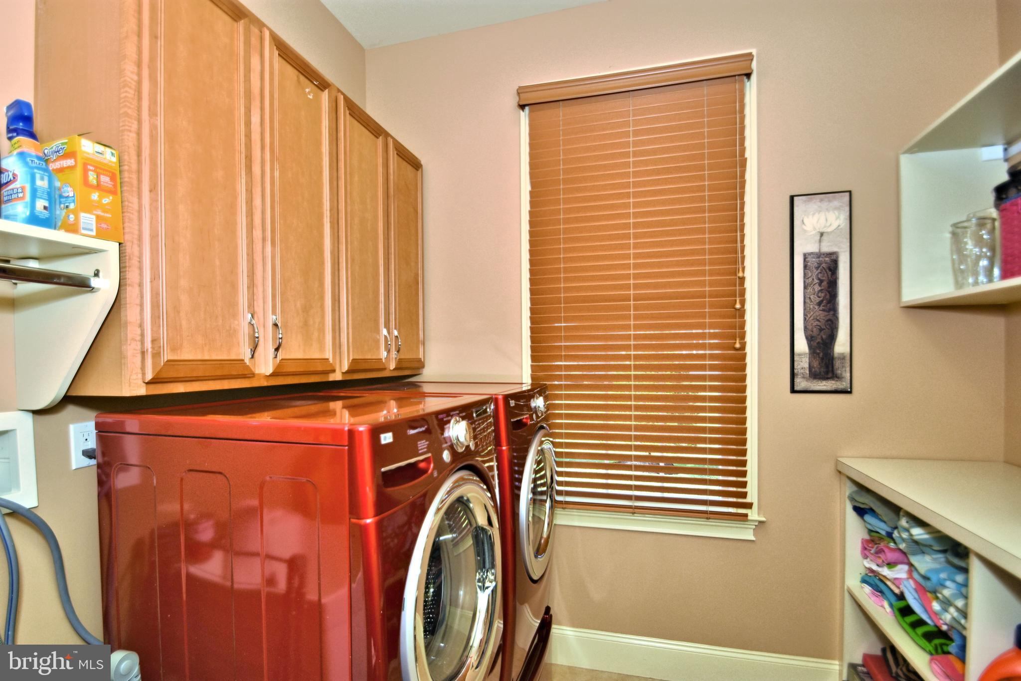 DUTCHESS FARM ESTS - Residential