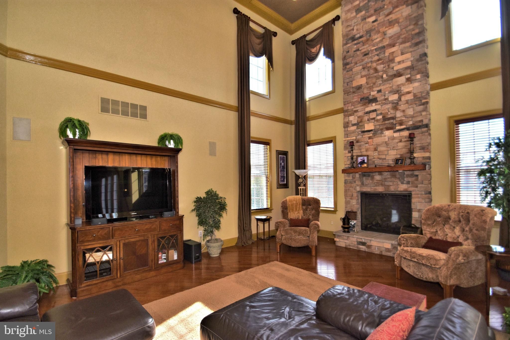 DUTCHESS FARM ESTS - Residential