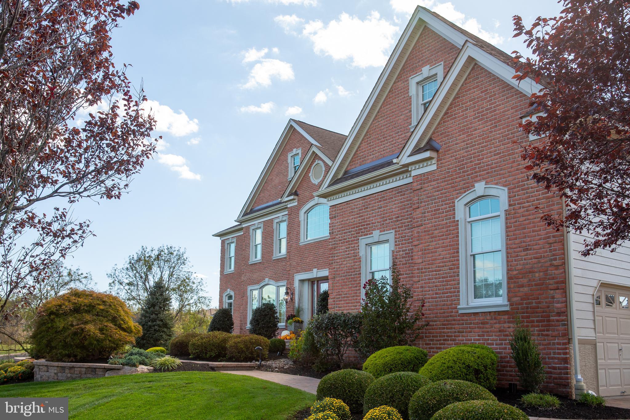 DUTCHESS FARM ESTS - Residential