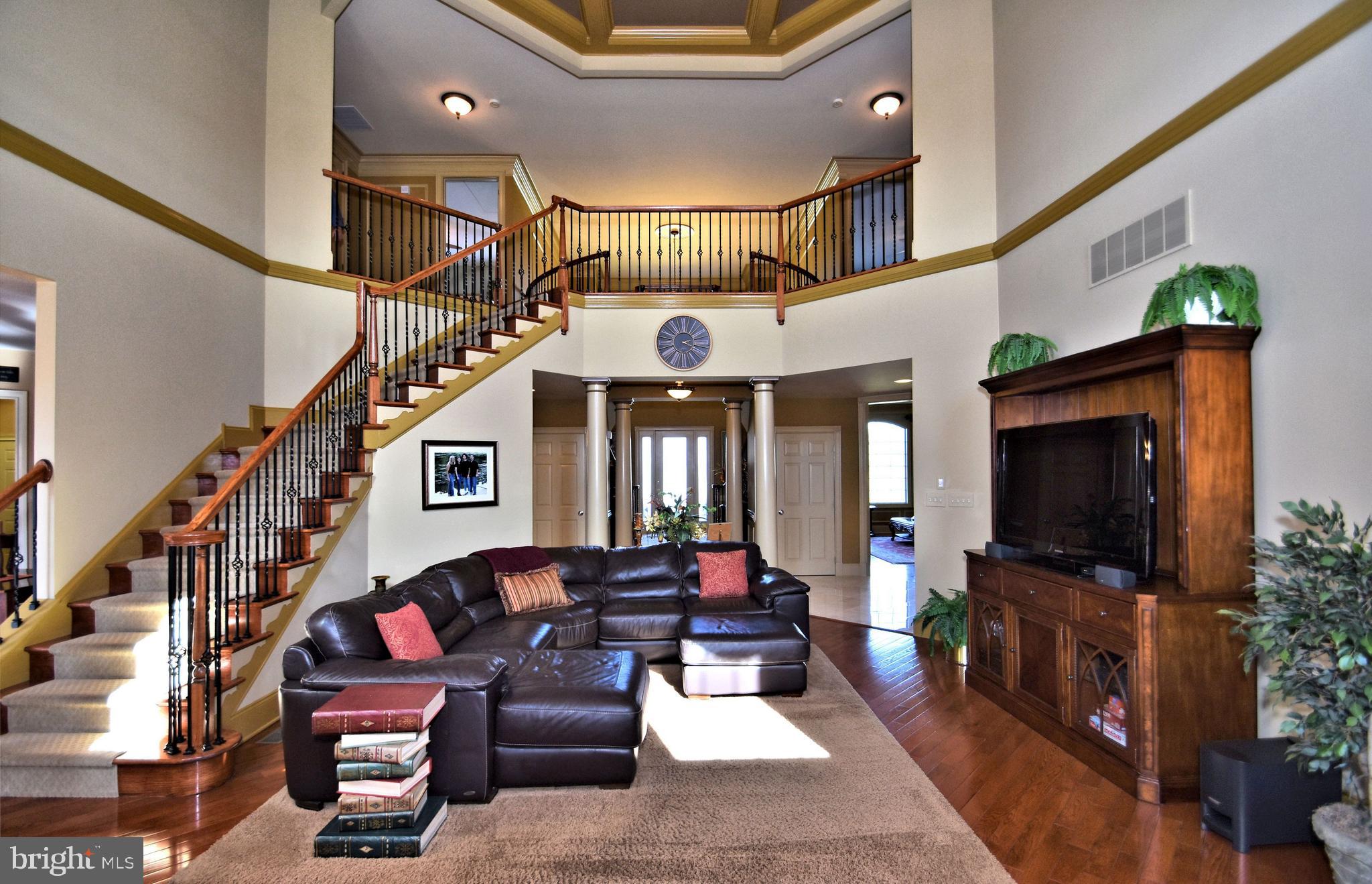 DUTCHESS FARM ESTS - Residential