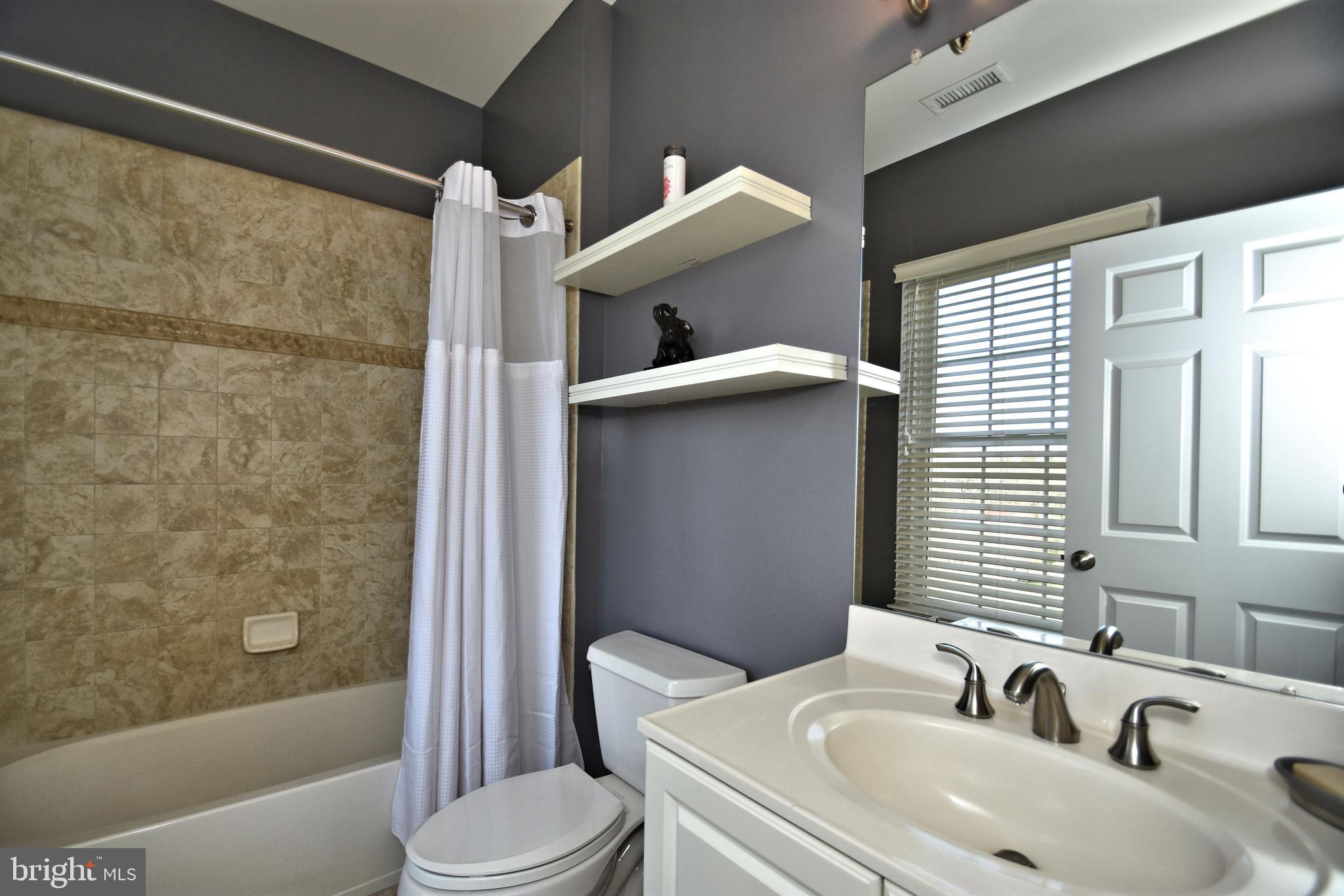 DUTCHESS FARM ESTS - Residential