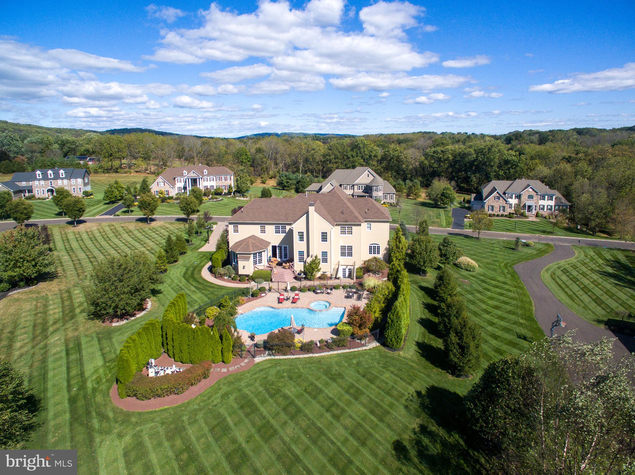 DUTCHESS FARM ESTS - Residential