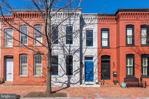 654 ACKER PLACE NE WASHINGTON DC 20002